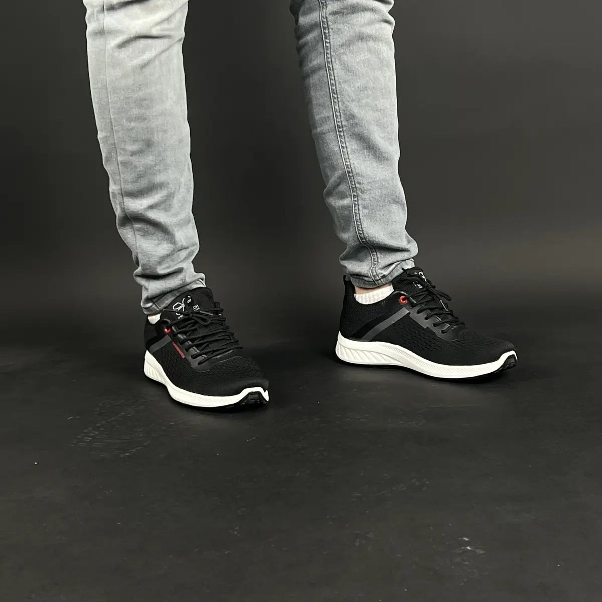 Baskets Noir Crosshatch KAMRAN