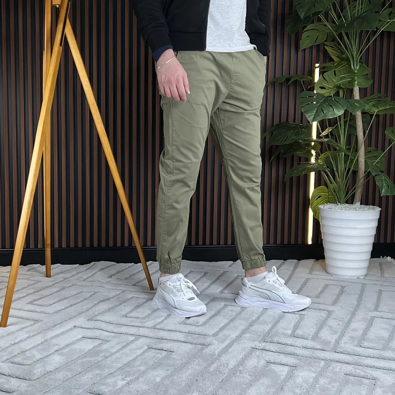 Cargo Sans Poches Départ STD